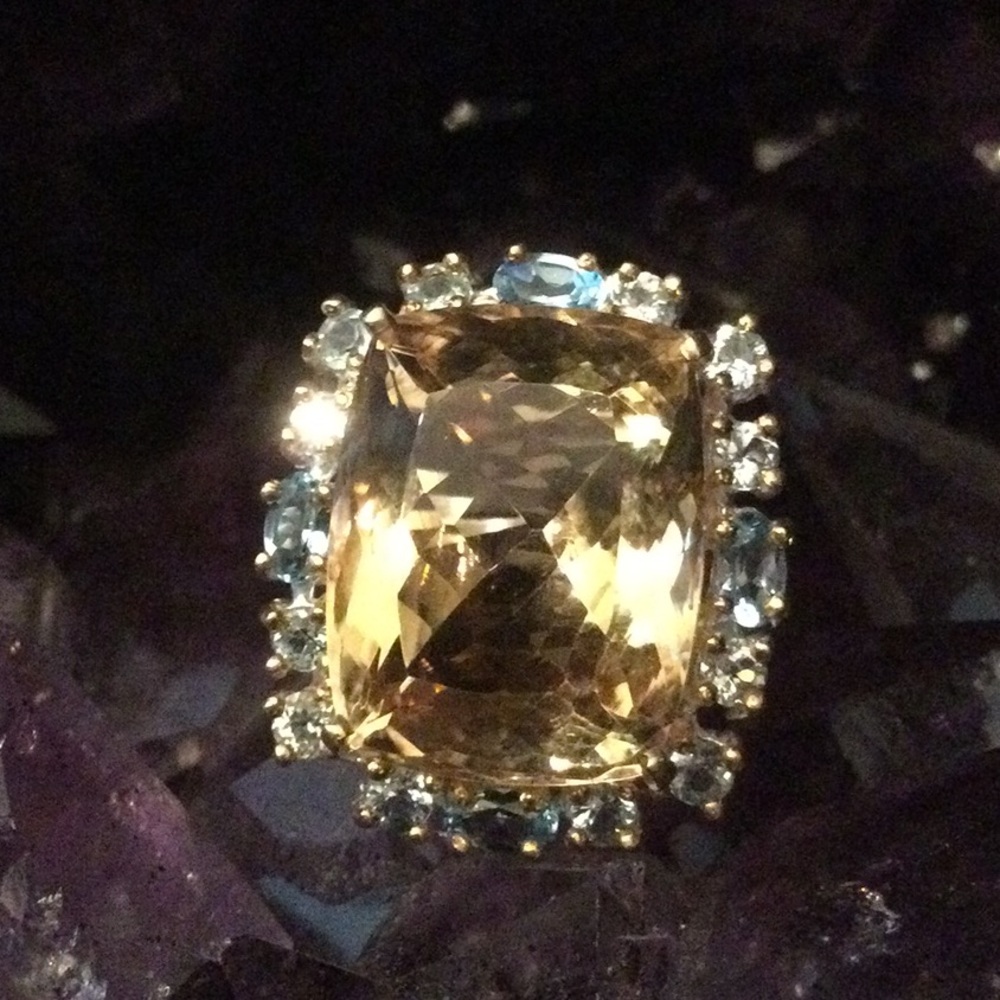 Exquisite 30 CTW of Genuine Citrine & Topaz Ring - Picture 3 of 17